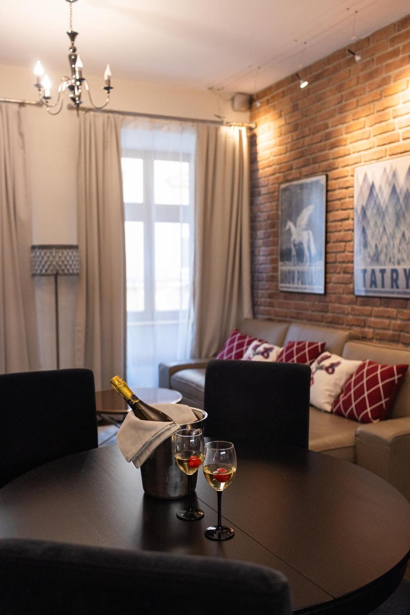 Lux Apartmenty - Old City Краків Екстер'єр фото